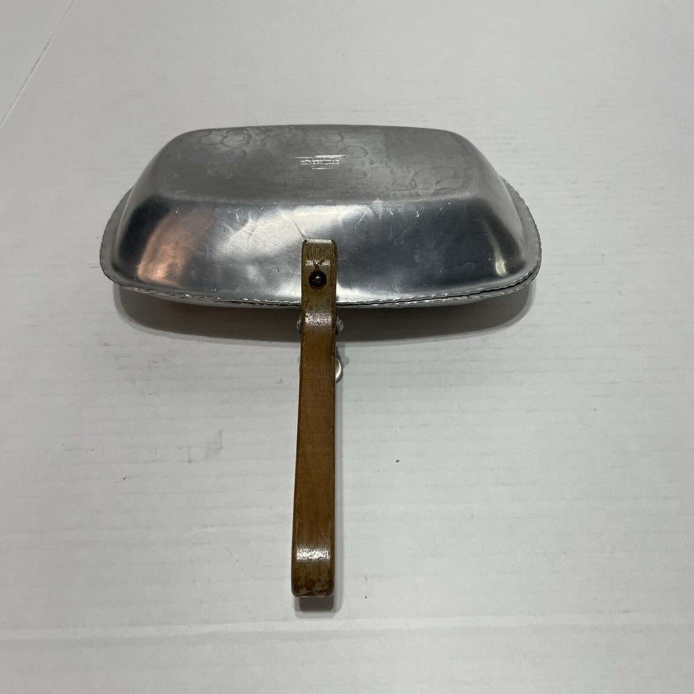 Farberware Covered Silent Butler Handled Dish Silver Color 10” wide Brooklyn NY - Picture 5 of 9